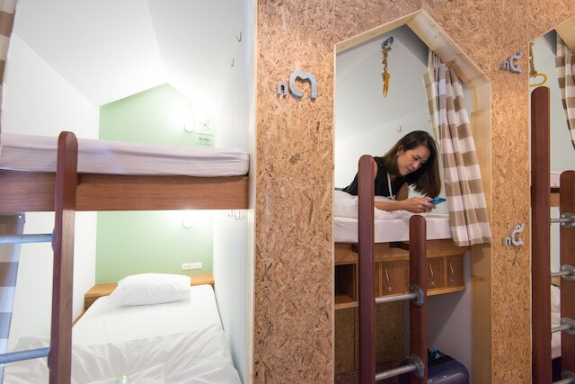 バーン アンド ベッド ホステル