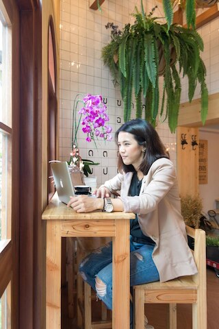 バーン アンド ベッド ホステル