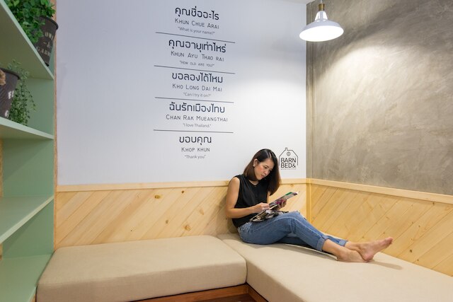 バーン アンド ベッド ホステル