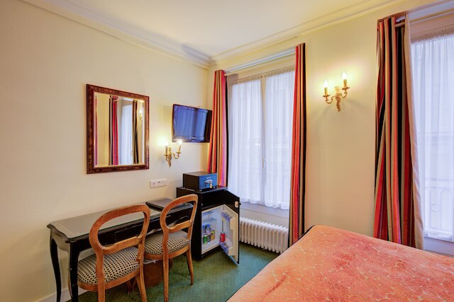 オテル ラ サンギンヌ