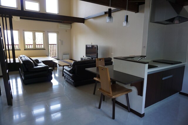 シャレー富遊里