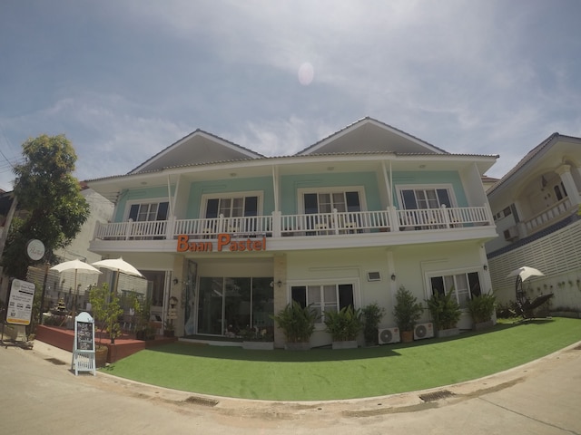 ノーブル バーン パステル