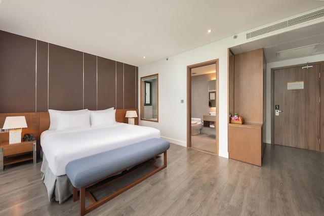 アヴォラ ホテル