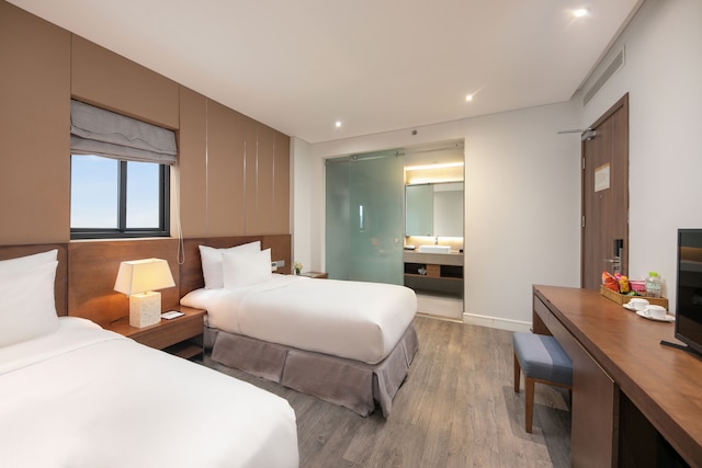 アヴォラ ホテル