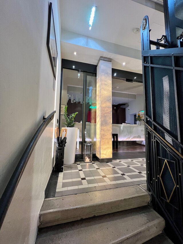 ホテル ラトハウス ワイン & デザイン