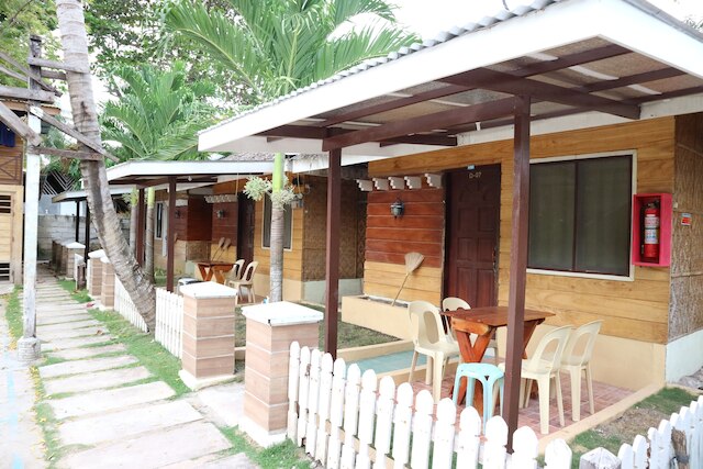 ドバイ パンラオ ビーチフロント リゾート