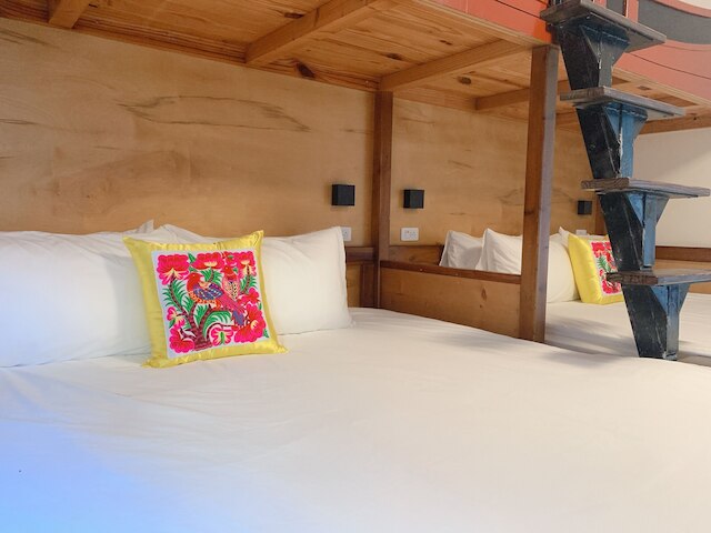 ドック イン 台南 (旅人船說)