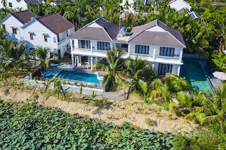 ルナ ヴィラ ホームステイ