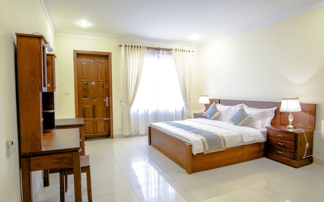 ハンプトン ホテル & アパートメント