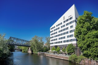 インサイド バイ メリア ハンブルク ハーフェン