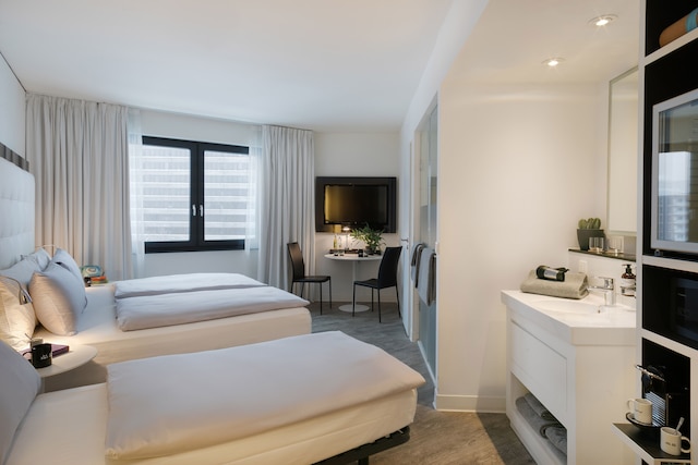 インサイド バイ メリア ハンブルク ハーフェン