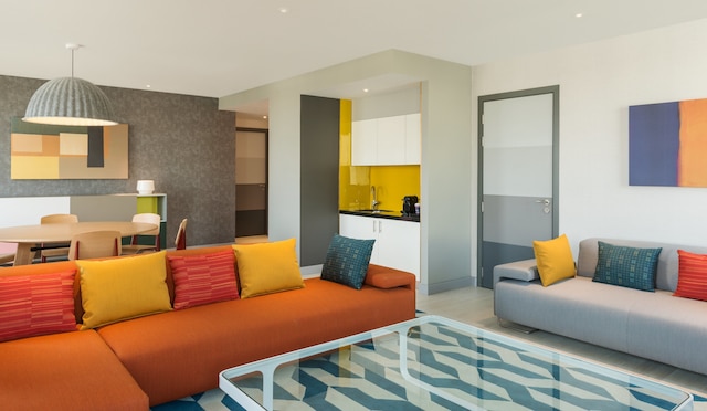 アロフト アルアイン