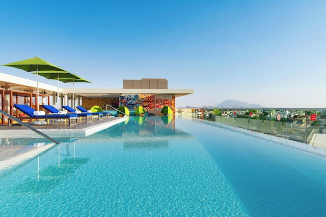 アロフト アルアイン