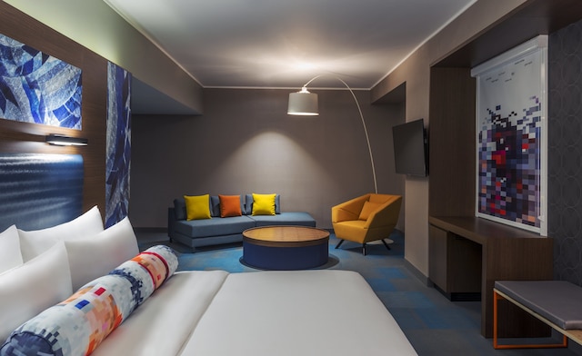 アロフト アルアイン