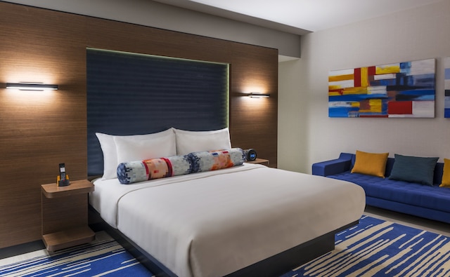 アロフト アルアイン