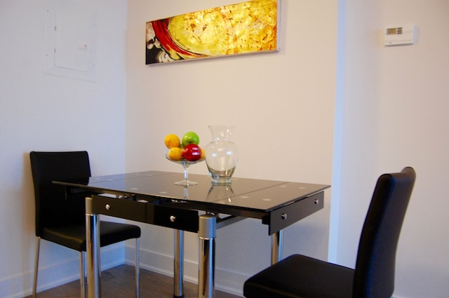 ショップス アット ドン ミルズ ファーニッシュド アパートメンツ