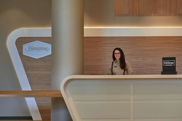 ハンプトン バイ ヒルトン ベルリン シティ センター アレクサンダープラッツ