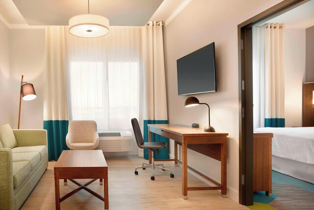 フォーポイントバイシェラトン マイアミ エアポート