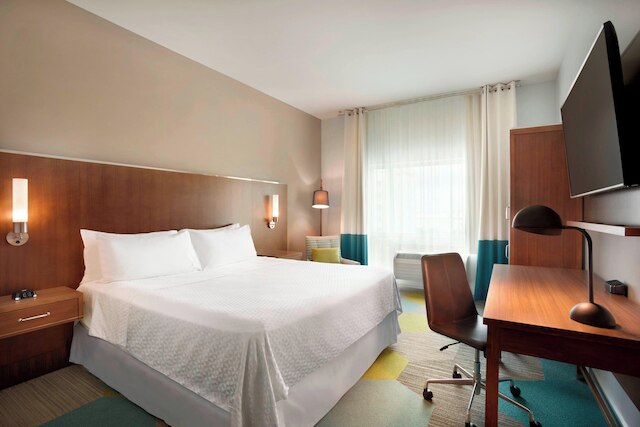 フォーポイントバイシェラトン マイアミ エアポート