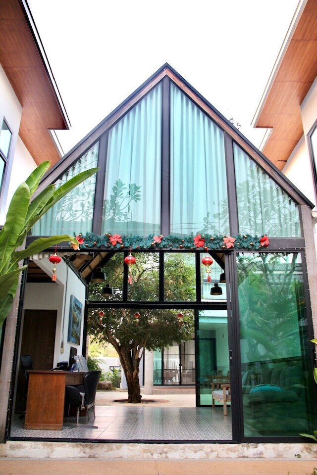 シック ヴィラ 6