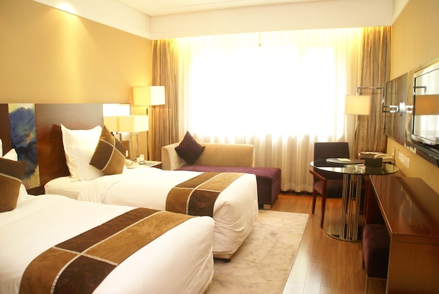 西安チュージャン ホテル (曲江百事特威酒店)