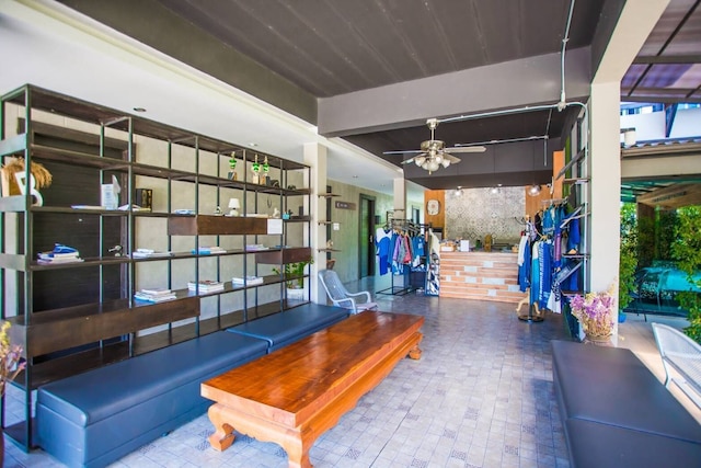 アナンタヤ ホーム プレー