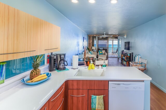 コナ バリ カイ 317 - オーシャンフロント 2 ベッドルーム コンド バイ レッドオーニング