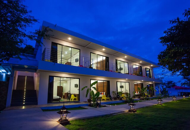 パラダイスリゾートPHI PHI