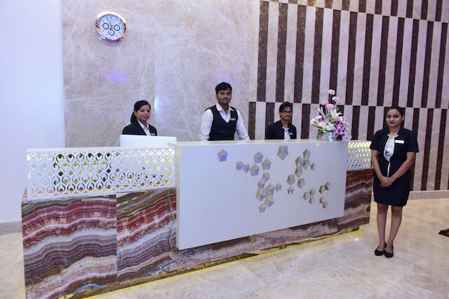 ザ フローラ グランド