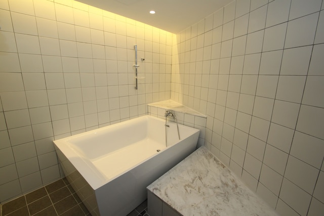 フェブラリー ホテル ソンソー