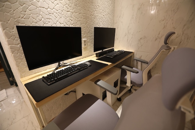 フェブラリー ホテル ソンソー