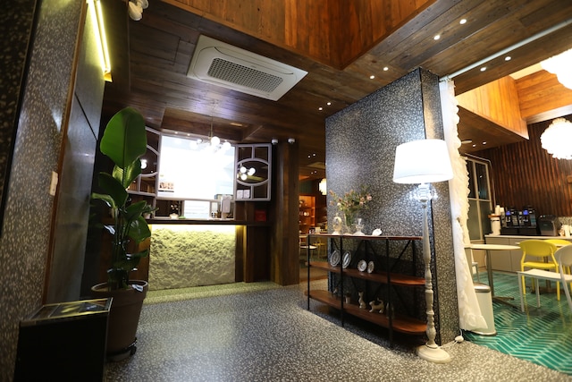 フェブラリー ホテル ソンソー