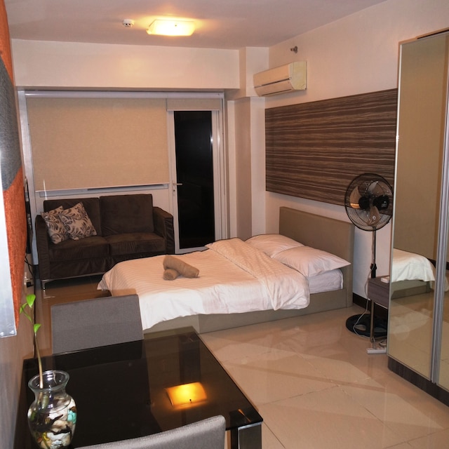 ソルマーレ パークスイーツ コンド アー アス