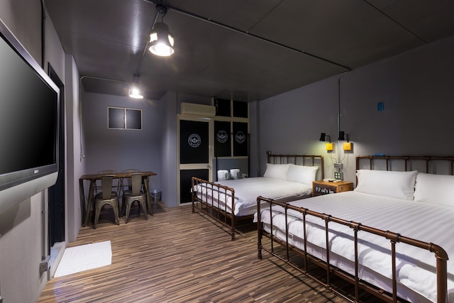 ピース プリズン カフェ イン (和平公獄)