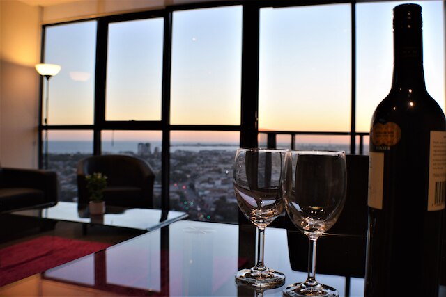 ロイヤル ステイズ アパートメンツ クラレンドン ストリート