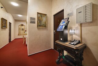 オールドタウン レジデンス by リトルキング