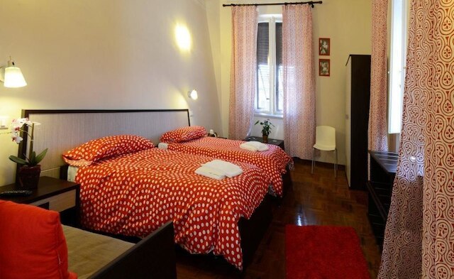 B&B レディー フローレンス