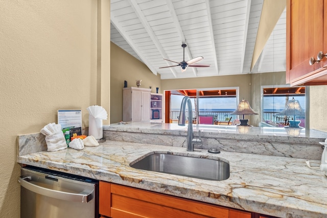 クレアナ 206 バイ レッドオーニング