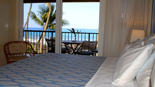 コナ バリ カイ 223 - オーシャンフロント 2 ベッドルーム コンド バイ レッドオーニング