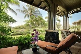 クララニ アット マウナ ラニ #405  3 ベッドルーム タウンハウス バイ レッドオーニング