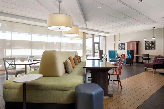 ホーム 2 スイーツ バイ ヒルトン フェニックス テンピ ユニバーシティ リサーチ パーク