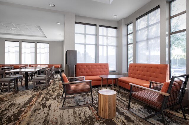 ホーム 2 スイーツ バイ ヒルトン フェニックス テンピ ユニバーシティ リサーチ パーク