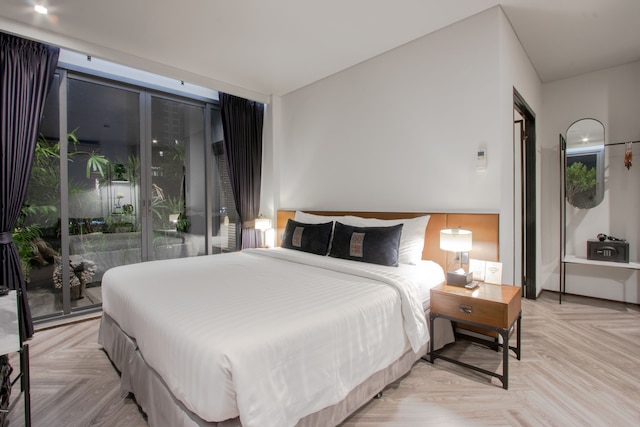 アイアン ホテル