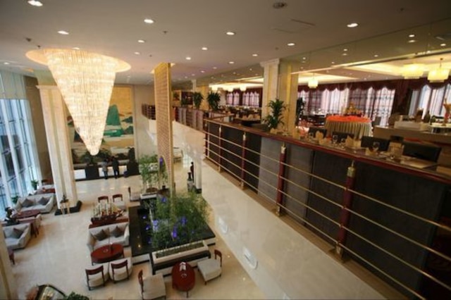 フアシャン マウンテン インターナショナル ホテル (西安华山国际酒店)