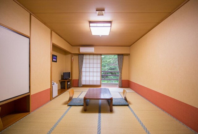 由布院温泉 ゆふいん 七色の風