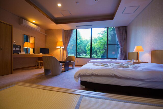 由布院温泉 ゆふいん 七色の風