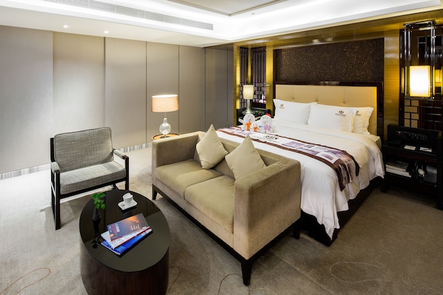 三亜ヴィサン ロイヤル ヨット ホテル (鸿洲国际游艇酒店)