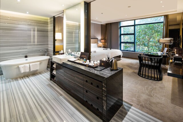 三亜ヴィサン ロイヤル ヨット ホテル (鸿洲国际游艇酒店)