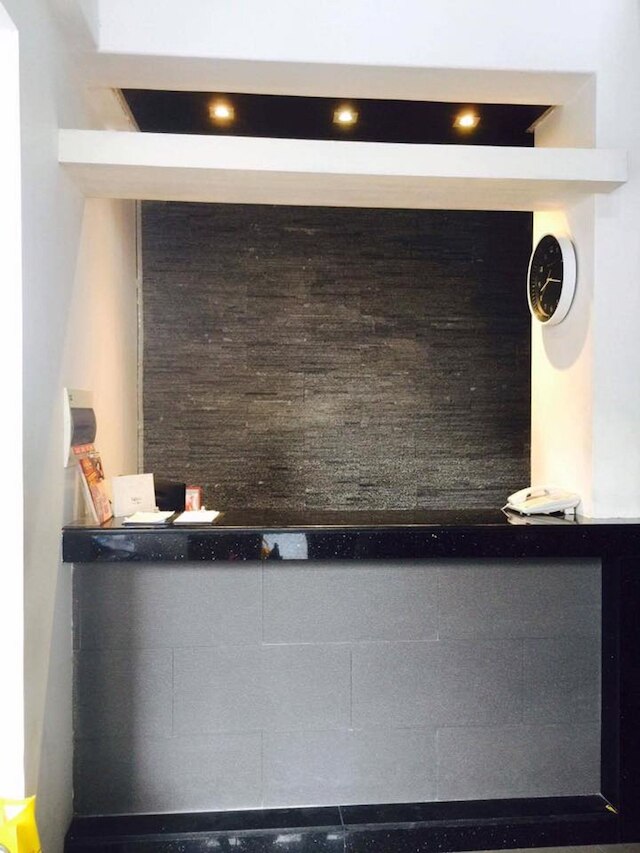 ウエスト ゲート ホテル