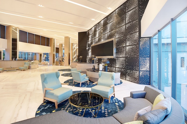 ノボテル サマトール スラバヤ ティムール